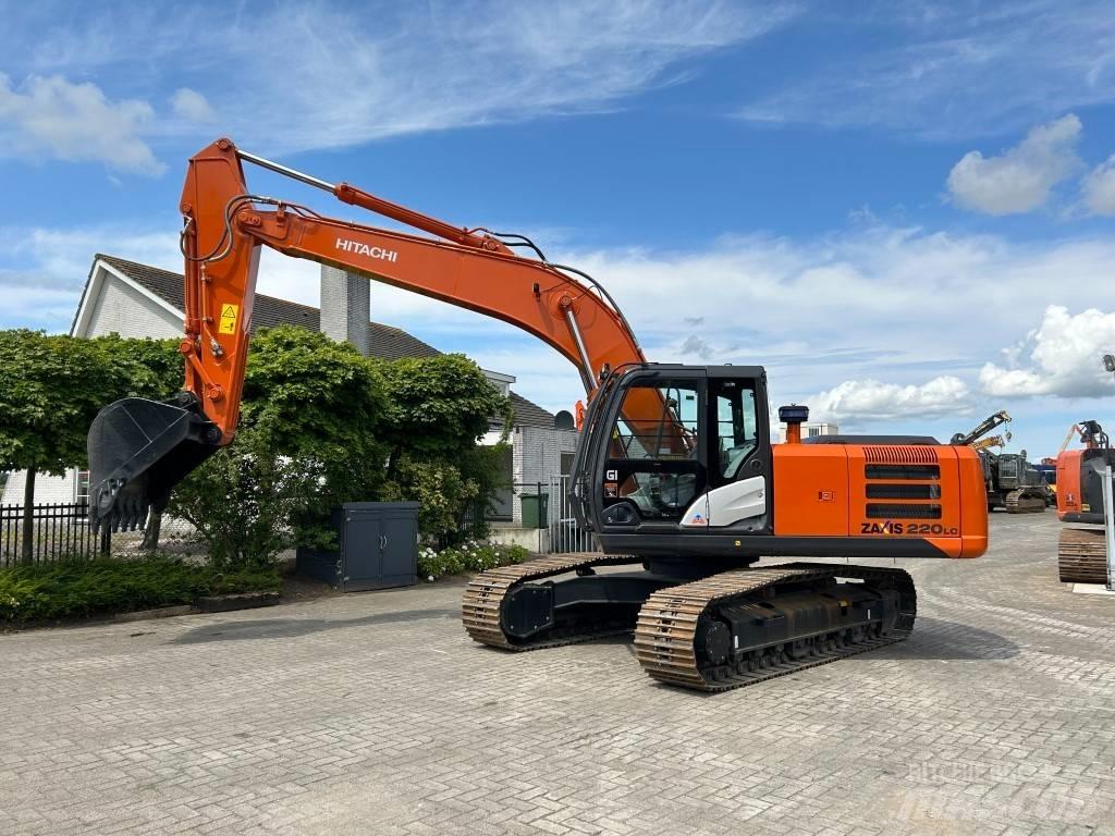 Hitachi ZX 220 LC Paletli ekskavatörler