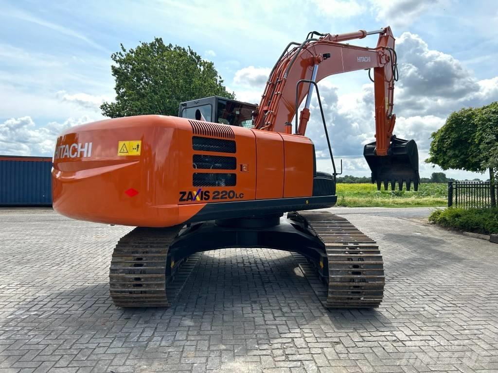 Hitachi ZX 220 LC Paletli ekskavatörler