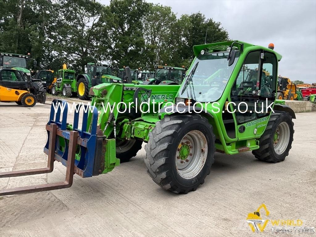 Merlo P 32.6 Plus Tarimsal teleskopik yükleyiciler