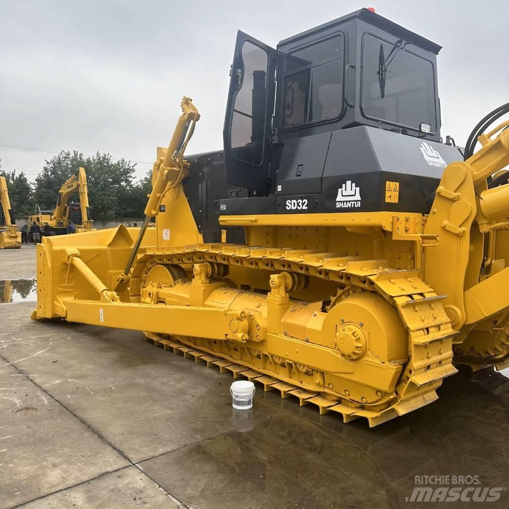 Shantui SD32 Paletli dozerler