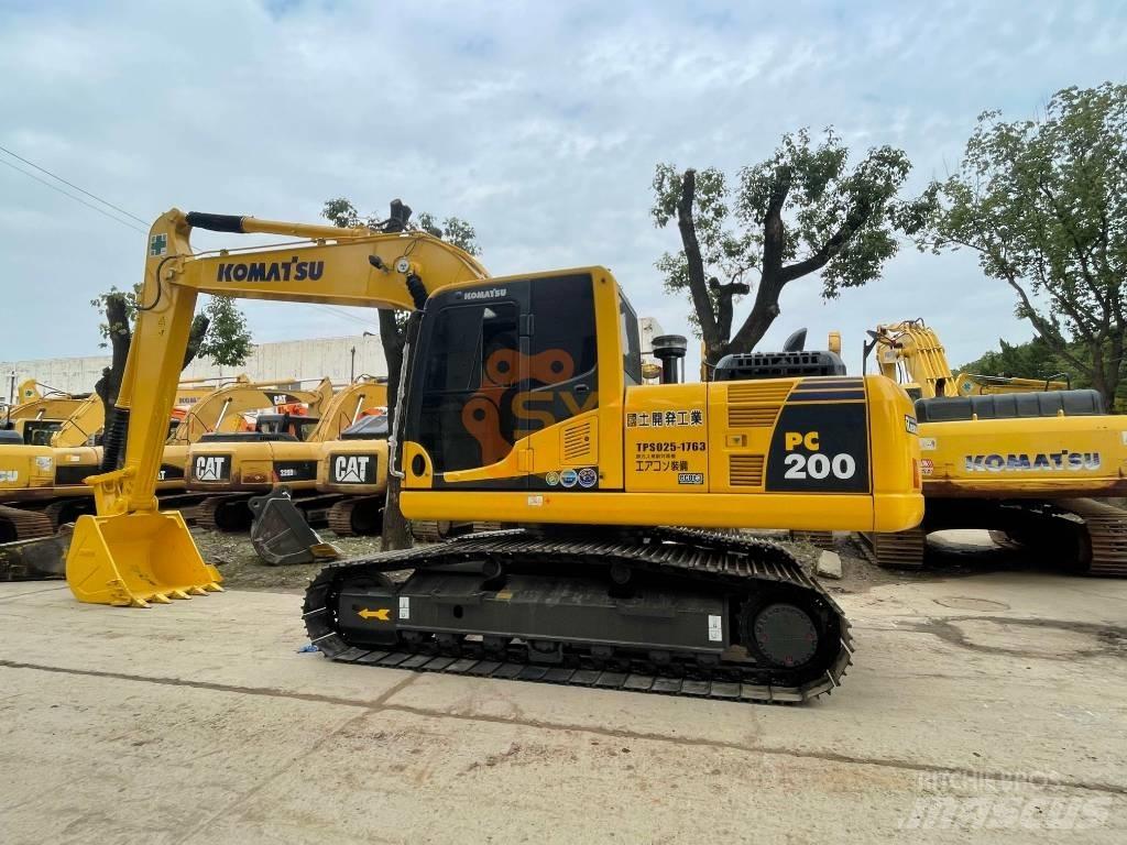 Komatsu PC 200-8 Paletli ekskavatörler