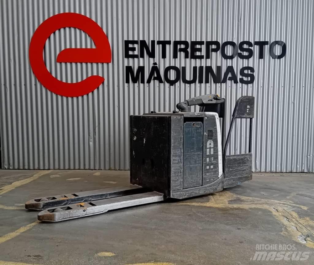 UniCarriers PMR 200F Düsük seviye platformu