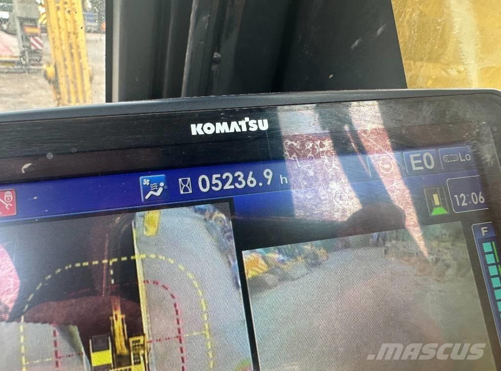 Komatsu PC 210 LC-11 Paletli ekskavatörler