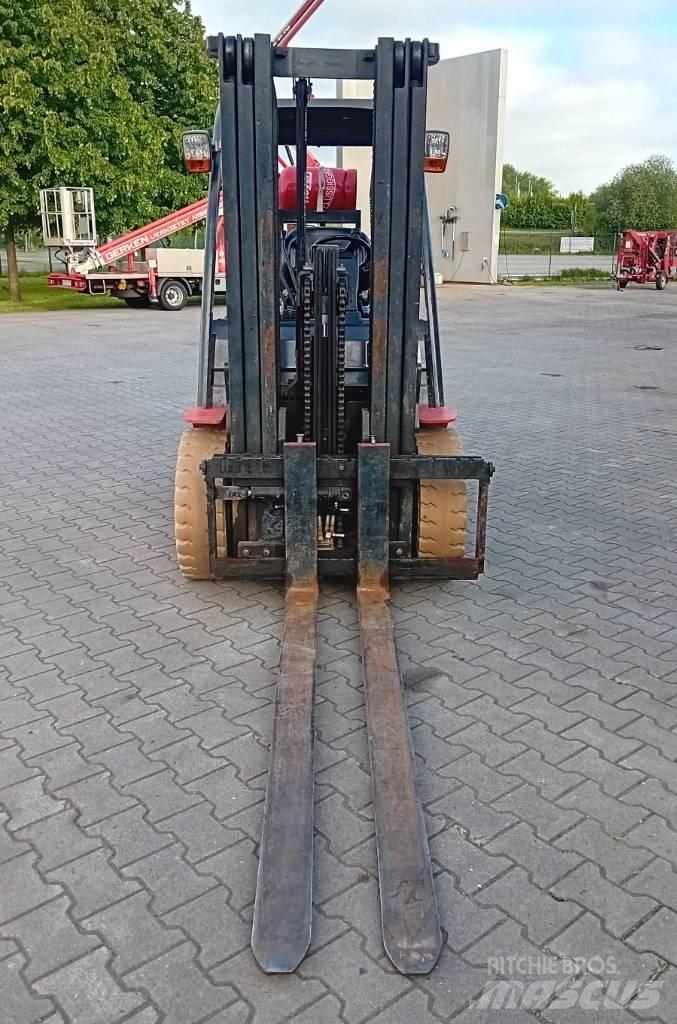 Manitou MI 30 G LPG'li forkliftler