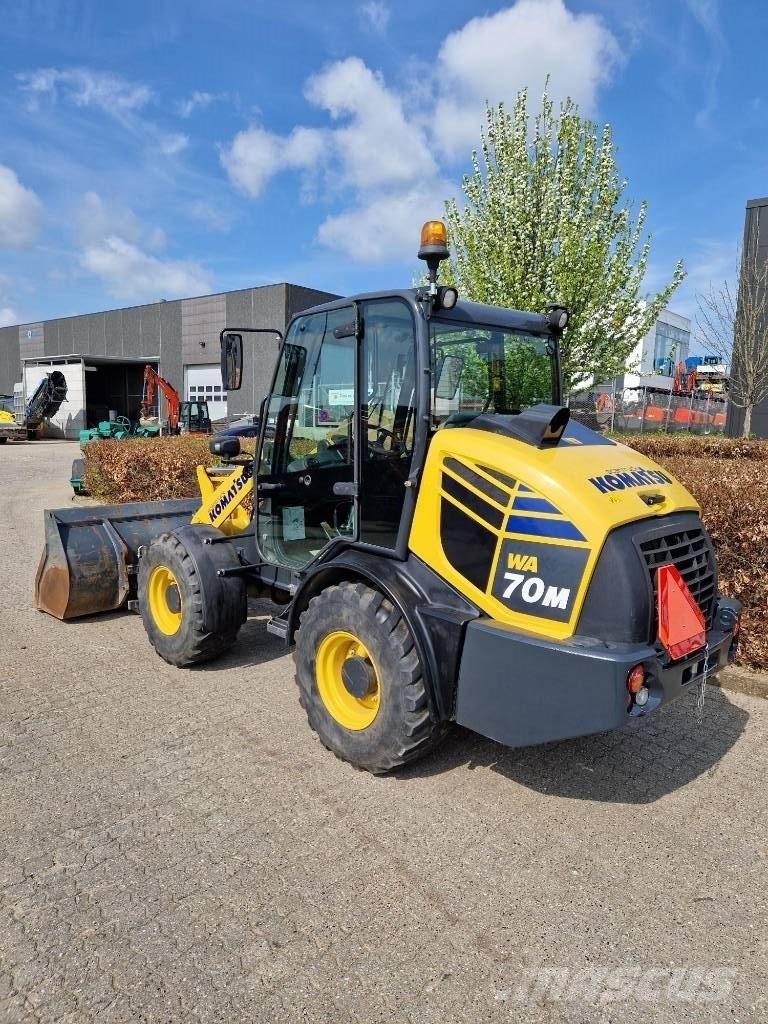 Komatsu WA70M Mini yükleyiciler