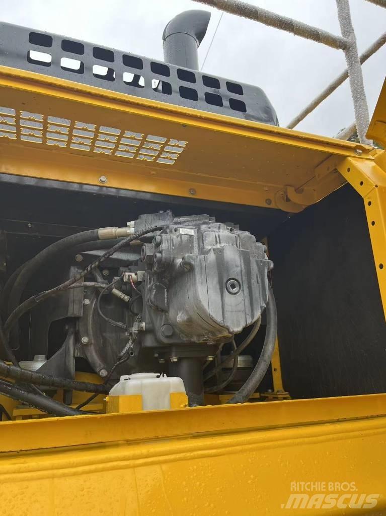 Komatsu PC 450-8 Paletli ekskavatörler