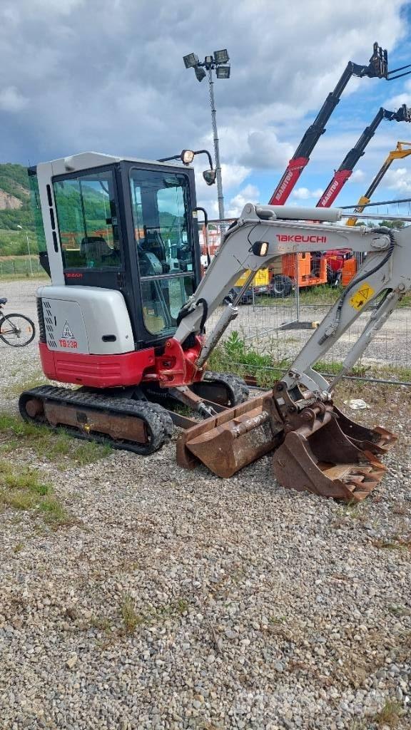 Takeuchi TB 23 R Mini ekskavatörler, 7 tona dek