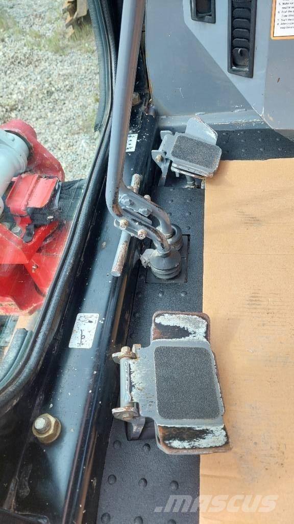Takeuchi TB 23 R Mini ekskavatörler, 7 tona dek