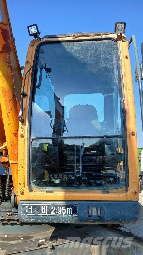 Hyundai Robex 220 LC Paletli ekskavatörler