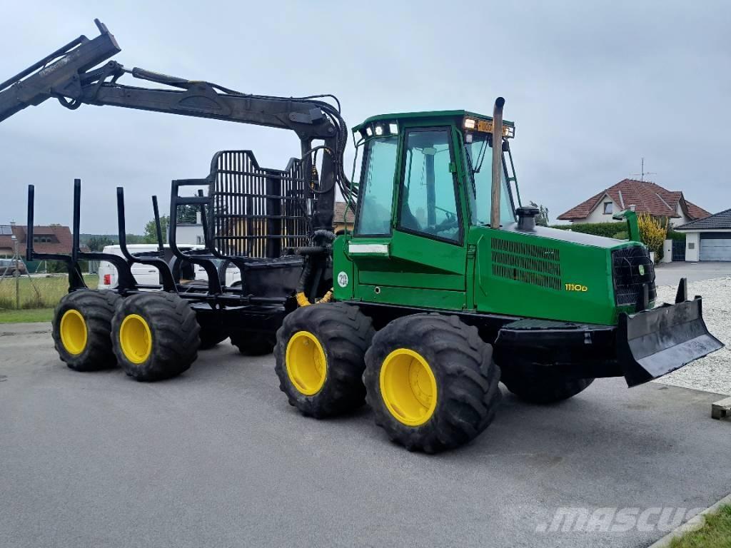 John Deere 1110 D Tomruk yükleyici traktörler