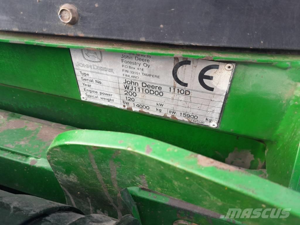 John Deere 1110 D Tomruk yükleyici traktörler