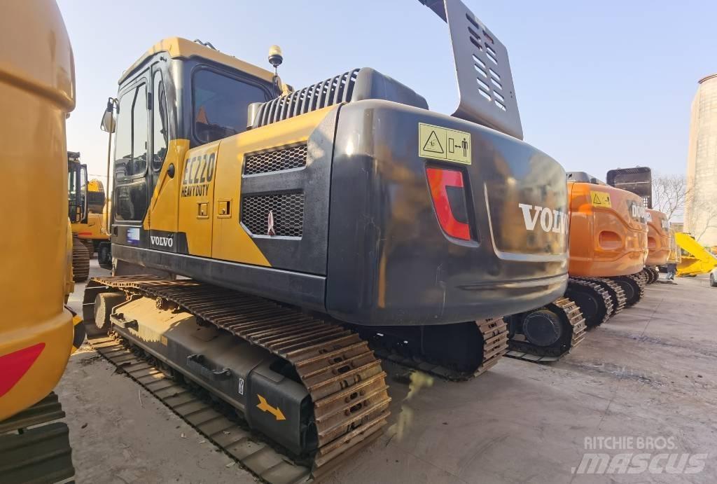 Volvo EC 220 Paletli ekskavatörler