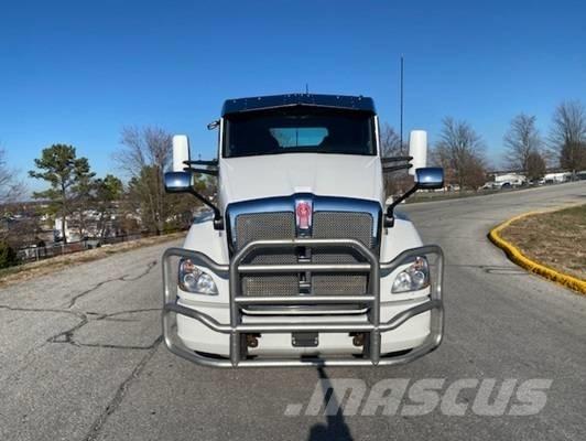 Kenworth T 680 Çekiciler