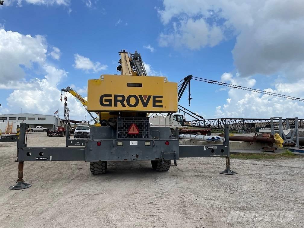 Grove RT 600 E Arazi Tipi Vinçler (RT)