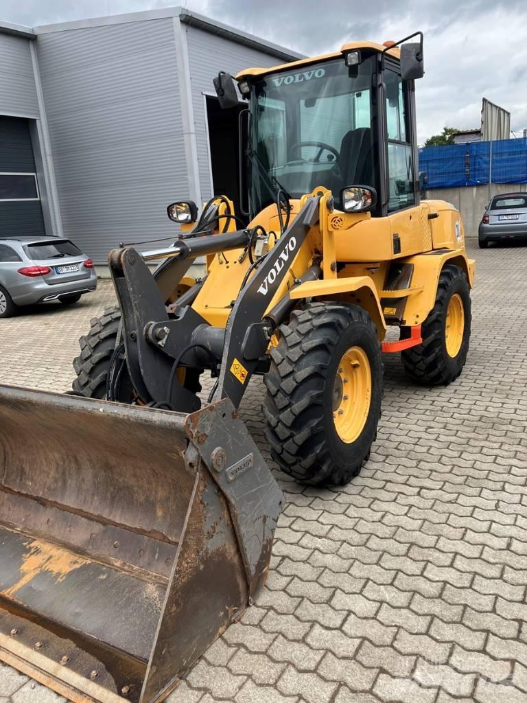 Volvo L 30 G Tekerlekli yükleyiciler