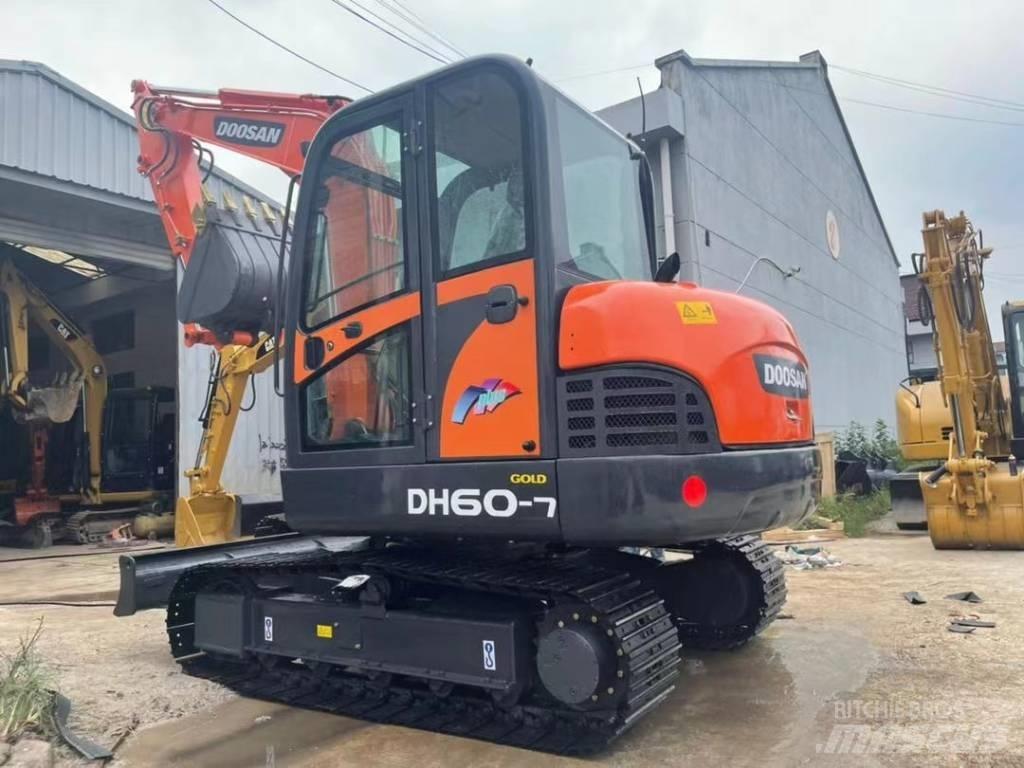 Doosan DH 60-7 Mini ekskavatörler, 7 tona dek