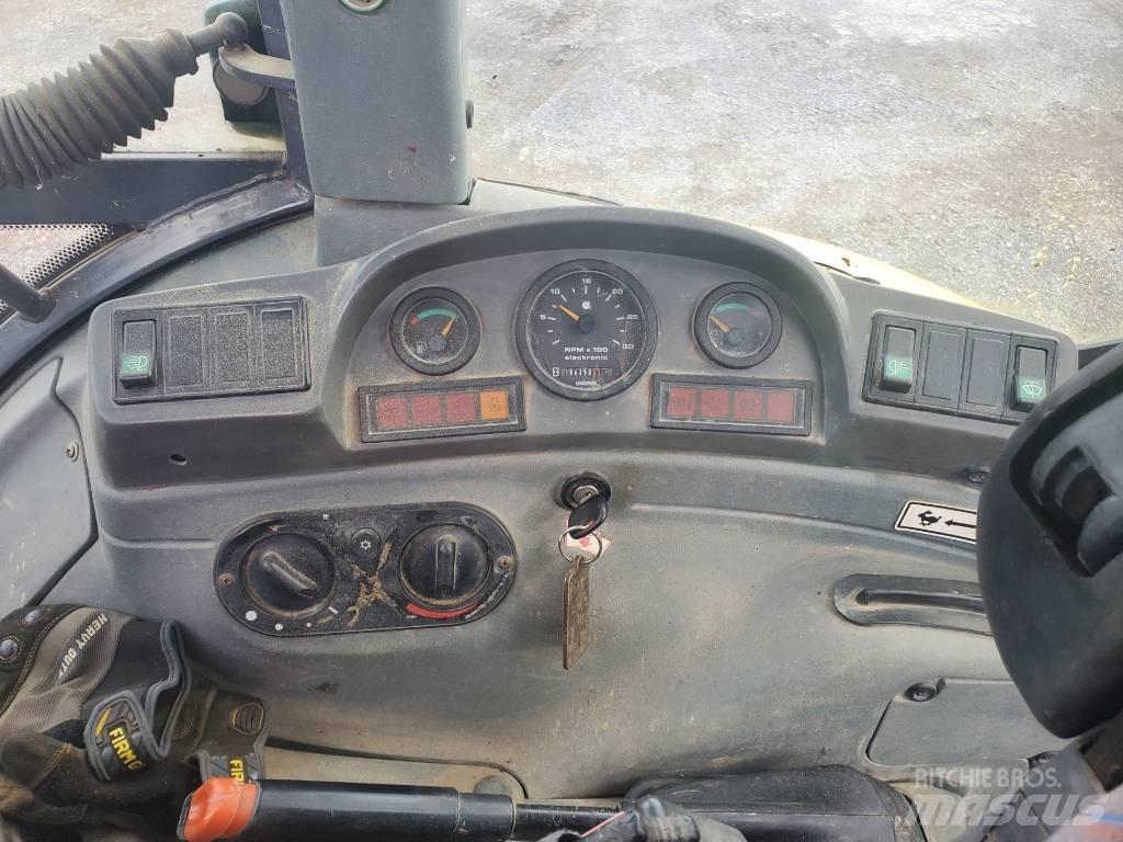 New Holland LB 75 Lastik tekerli ekskavatörler