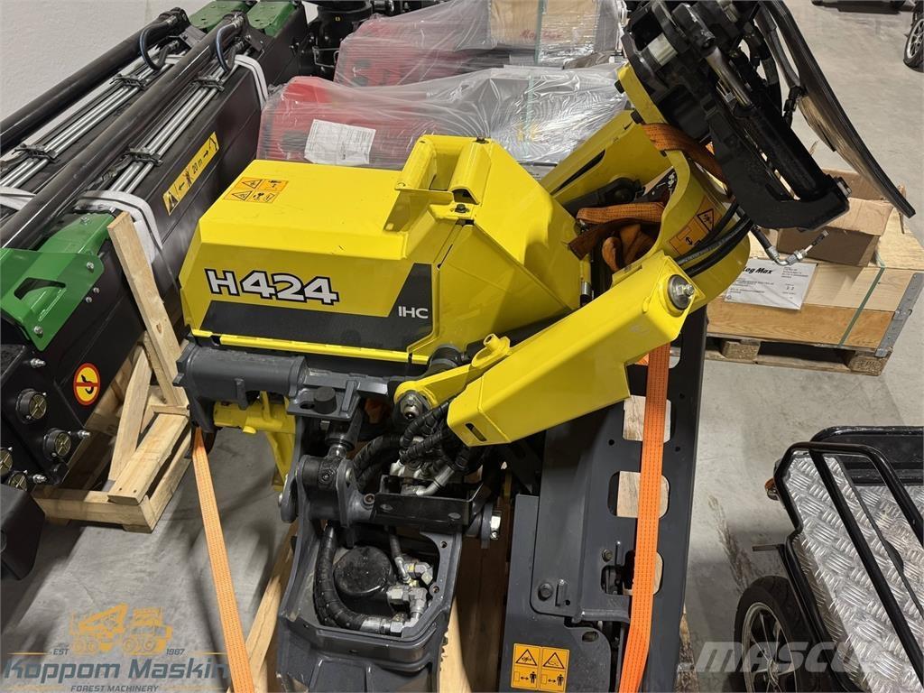 John Deere H424 Agaç kesme robotlari