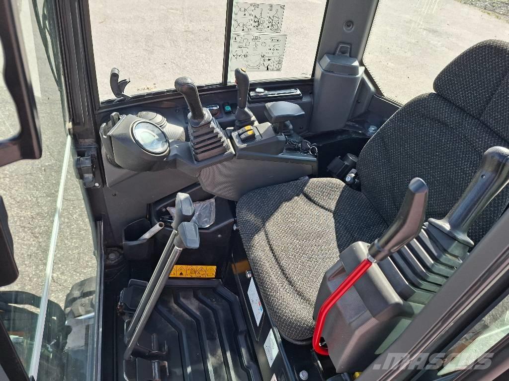 CASE CX 17 D Mini ekskavatörler, 7 tona dek