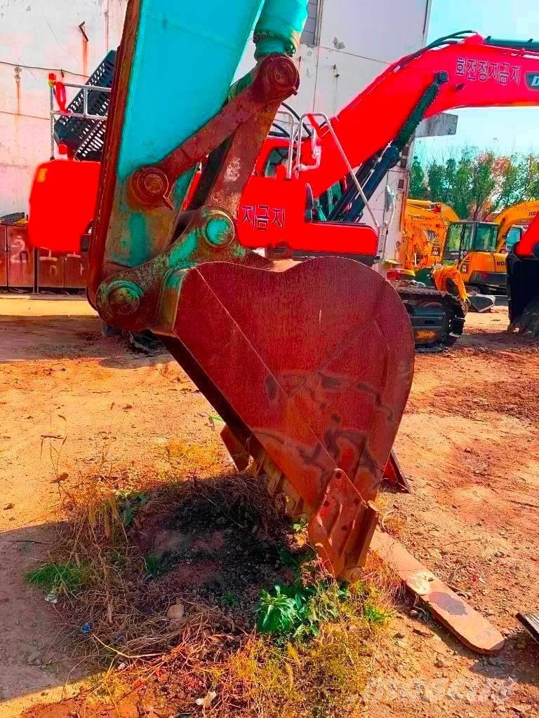 Kobelco SK 210 LC-8 Paletli ekskavatörler