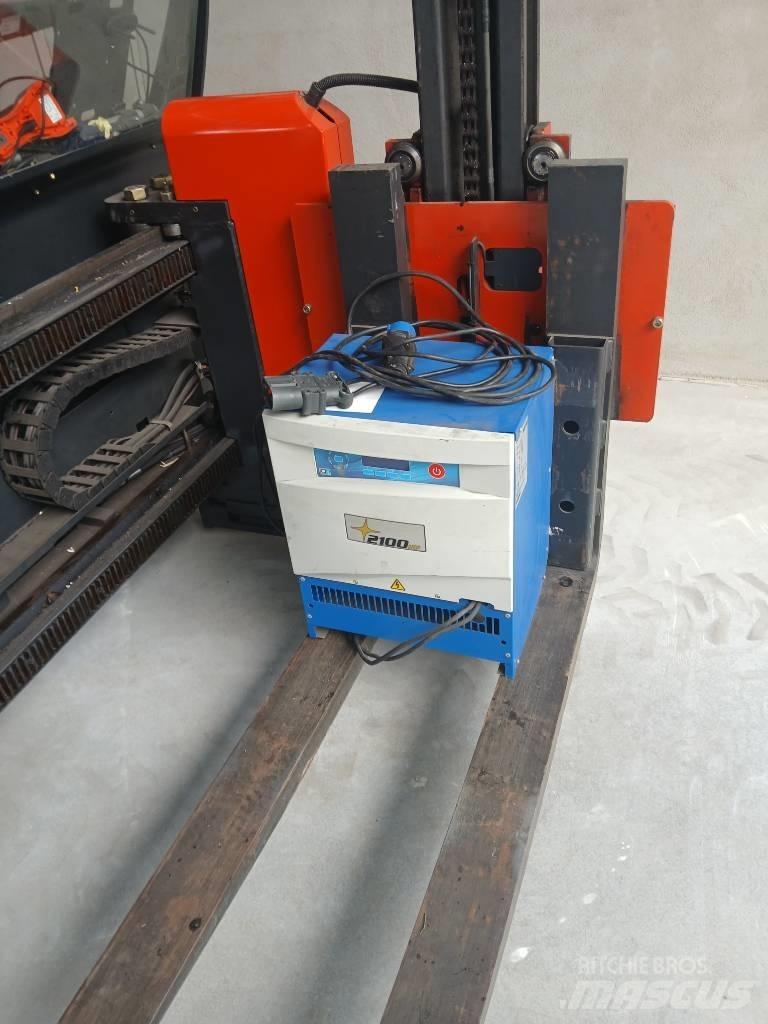Linde K 10 Dar koridor forklifti