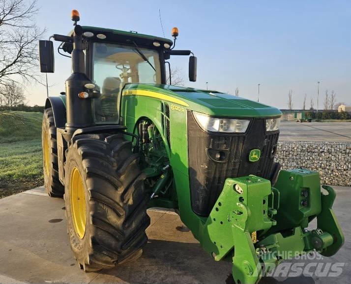 John Deere 8320 R Traktörler