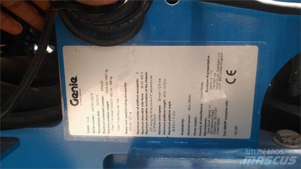 Genie S45 Teleskopik personel platformları