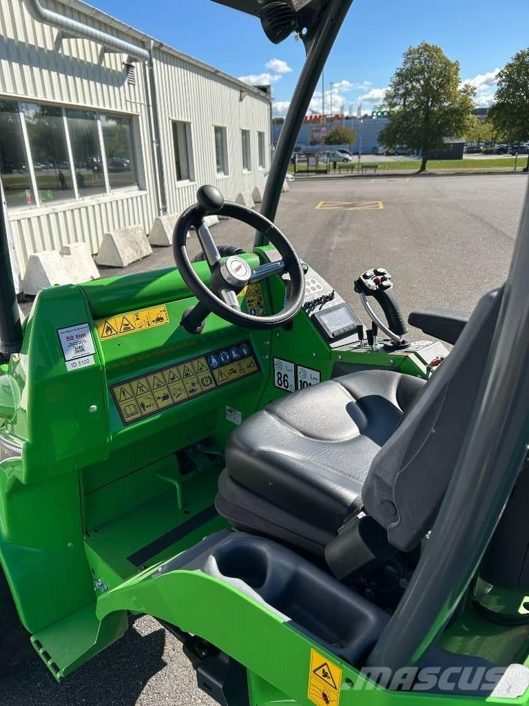 Avant 755 Skid steer loderler