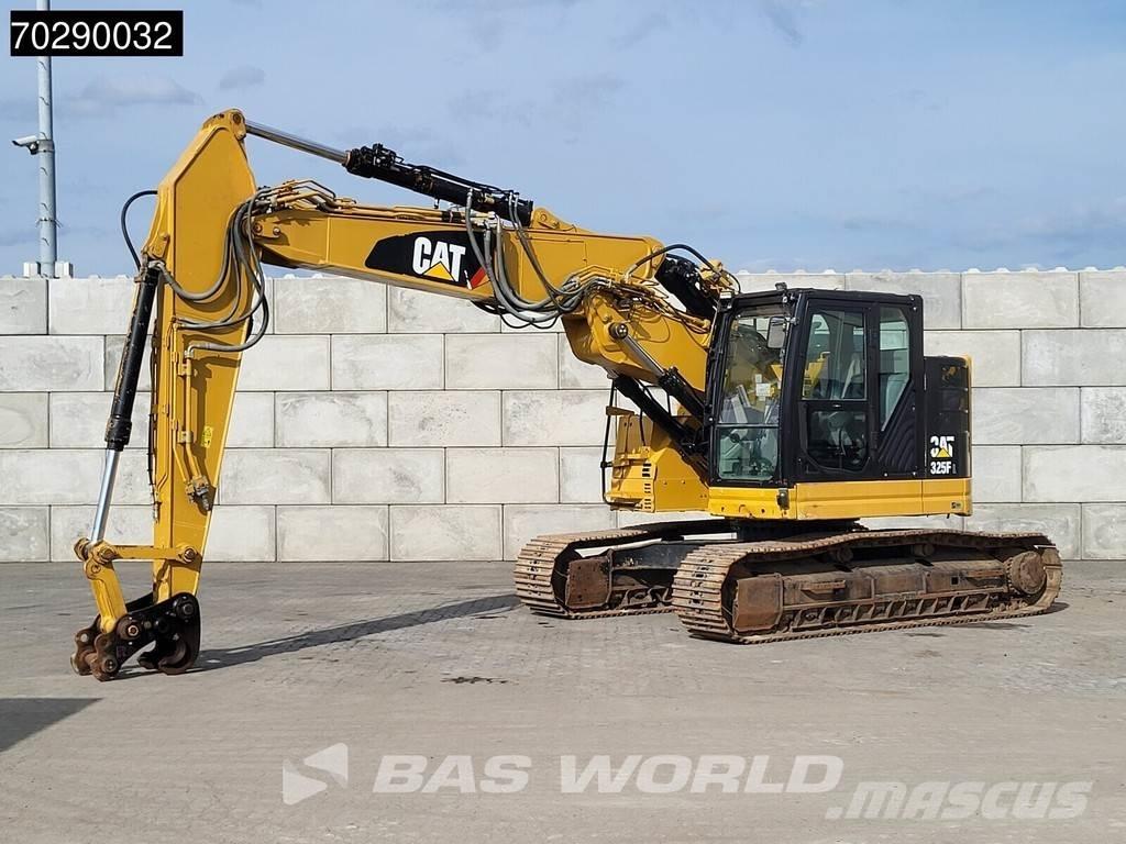 CAT 325 F L Paletli ekskavatörler