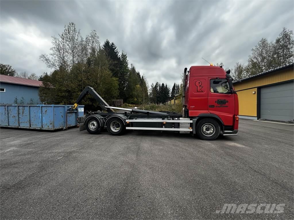 Volvo FH440 Vinçli kamyonlar