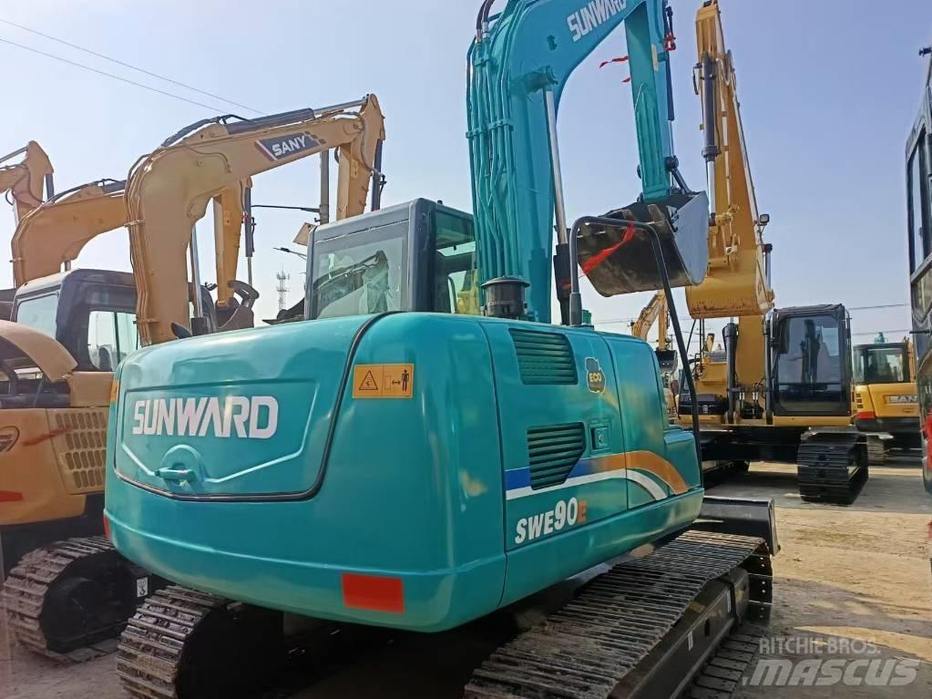 Sunward SWE90E Paletli ekskavatörler