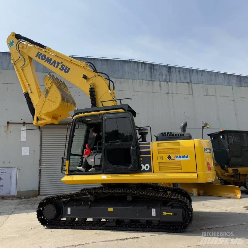 Komatsu PC 200-8N1 Paletli ekskavatörler