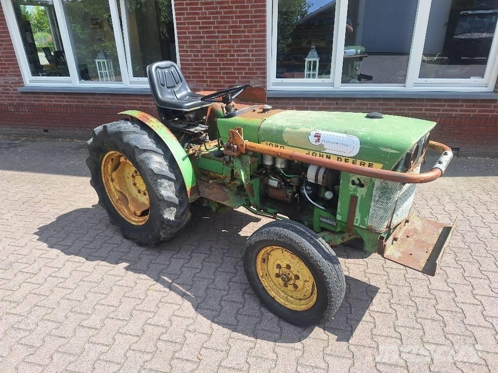 John Deere 1020 Traktörler