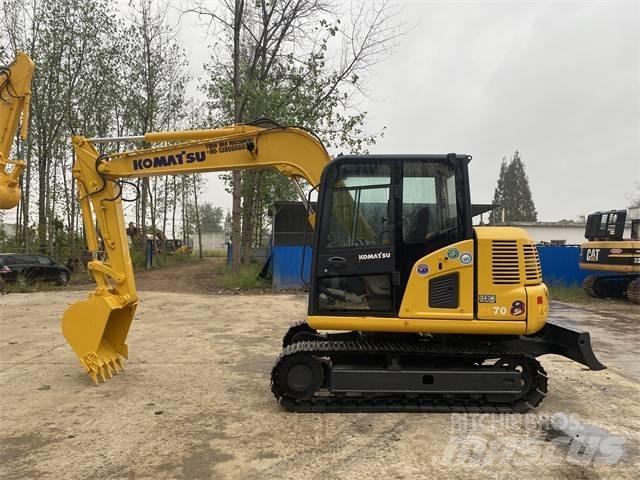 Komatsu PC70-8 Paletli ekskavatörler