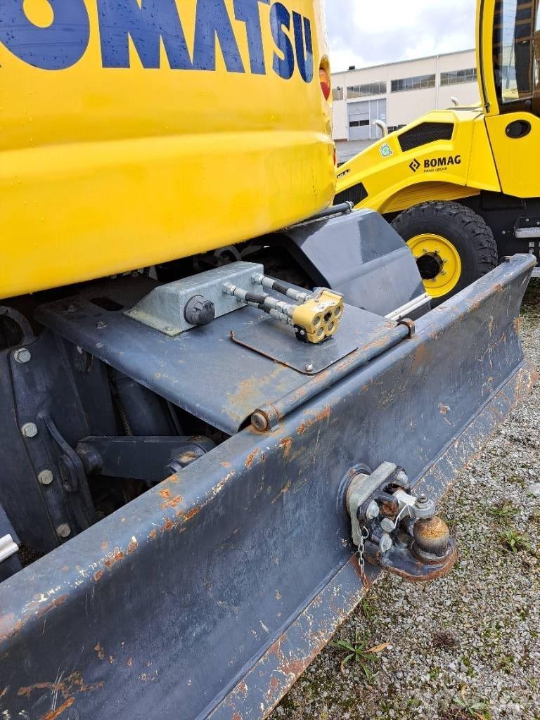 Komatsu PW148-11 Lastik tekerli ekskavatörler