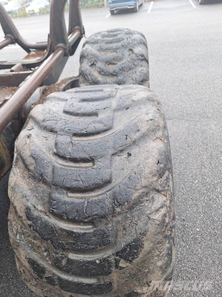 Timberjack 1010B Tomruk yükleyici traktörler