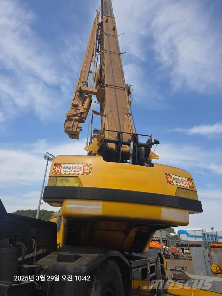 Kobelco RK 450 Arazi Tipi Vinçler (RT)