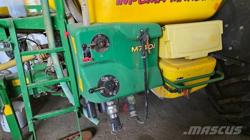 John Deere M 740 i Çekilir pülverizatörler
