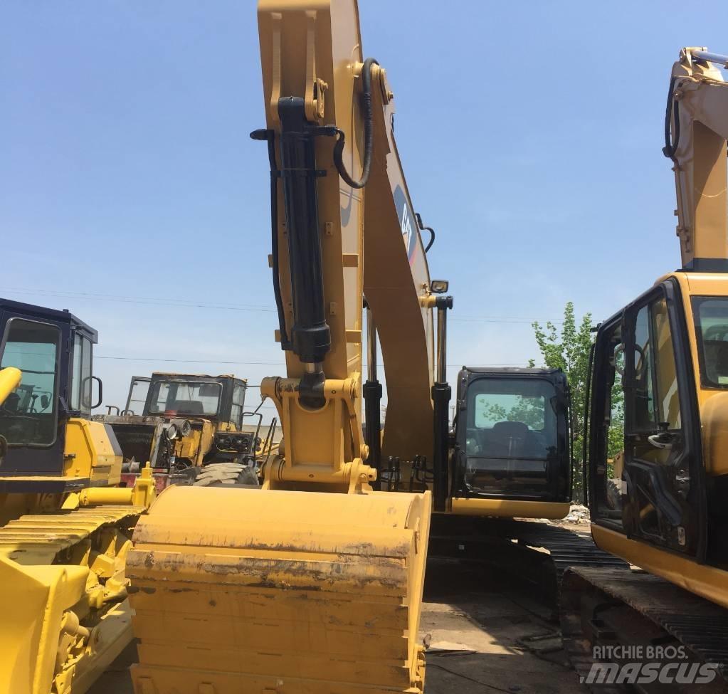 CAT 320 D Paletli ekskavatörler