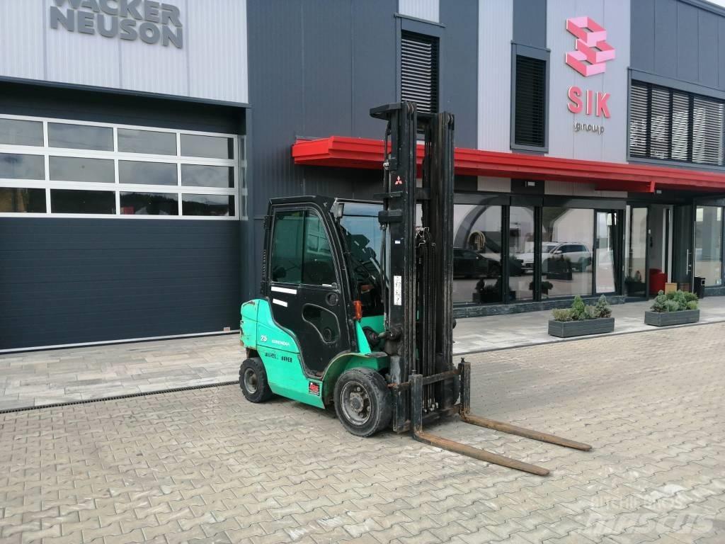 Mitsubishi FD25N Dizel forkliftler