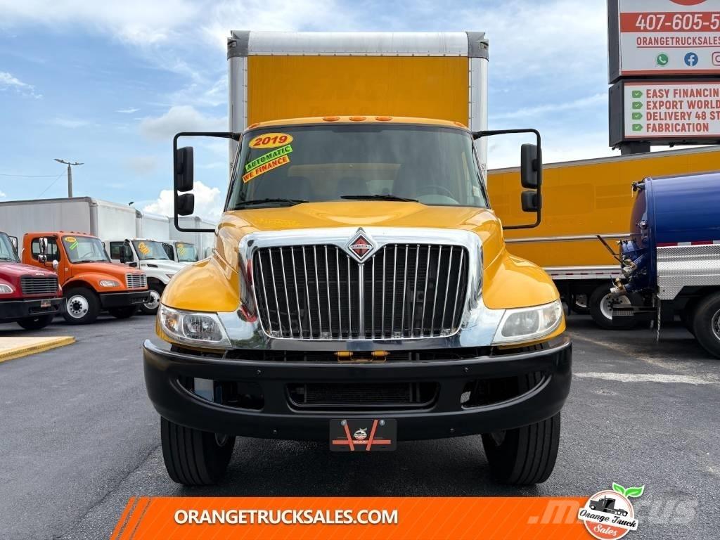 International 4300 Kapali kasa kamyonlar
