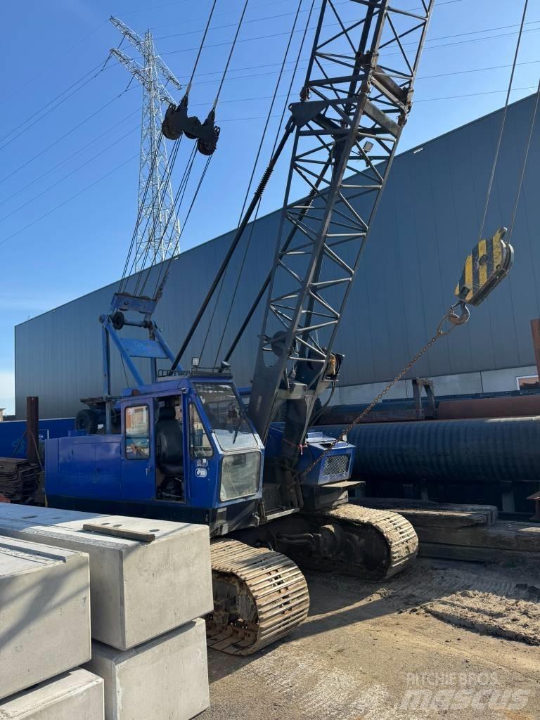 Hitachi KH 100 Paletli vinçler