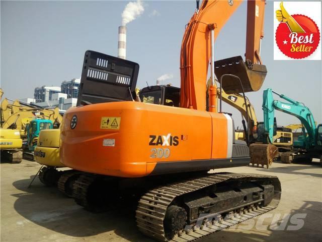 Hitachi ZX 200 Paletli ekskavatörler