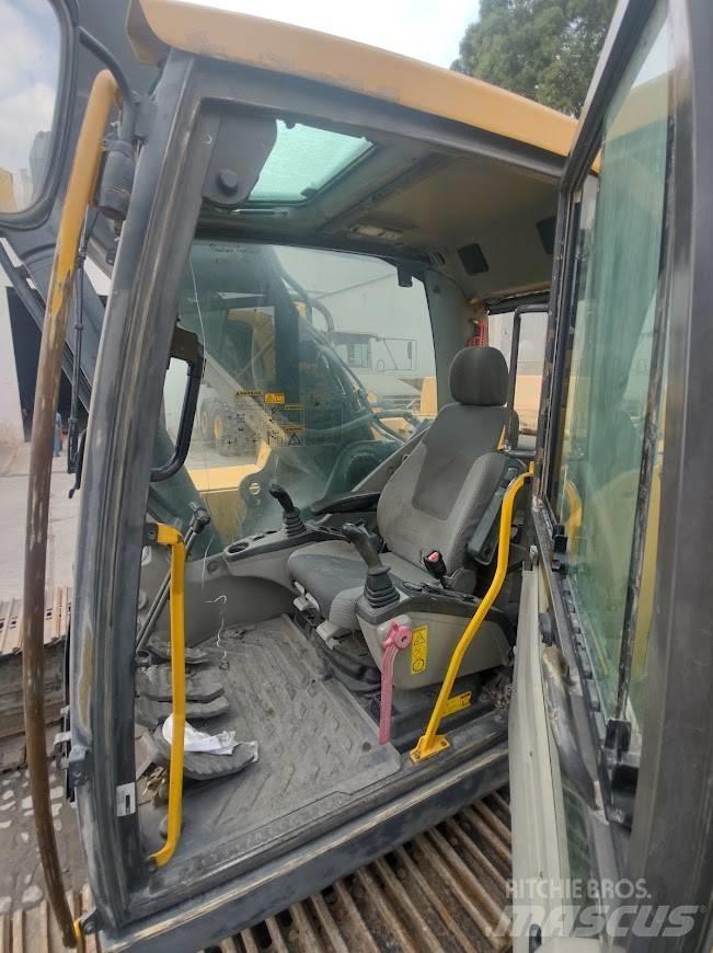 Volvo EC300DL Paletli ekskavatörler