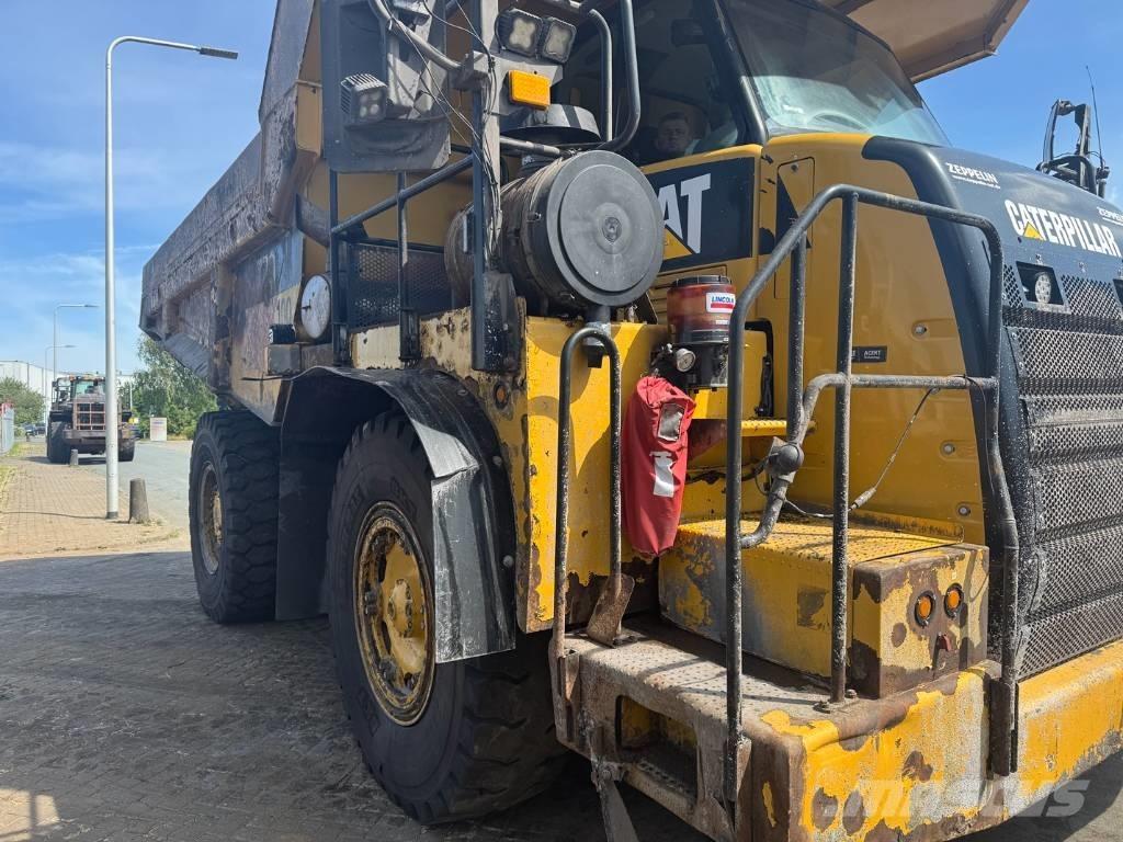 CAT 770 Yol disi kaya kamyonu