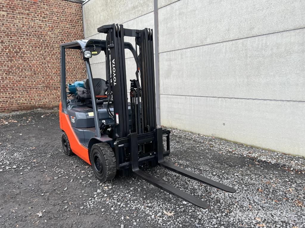 Toyota 02-8 FGF 15 LPG'li forkliftler