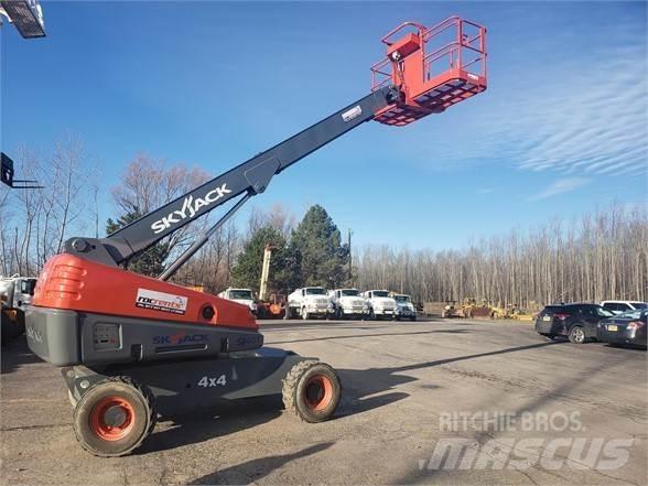 SkyJack SJ40T Teleskopik personel platformları