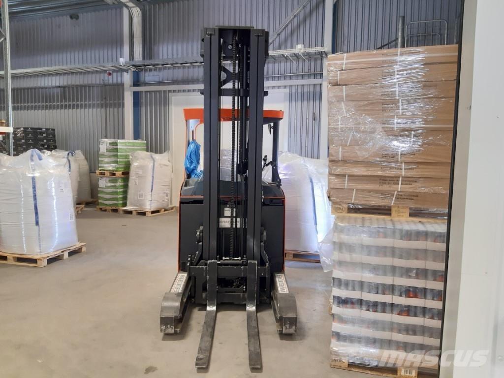 BT RRE200E Reach truck - depo içi istif araçları