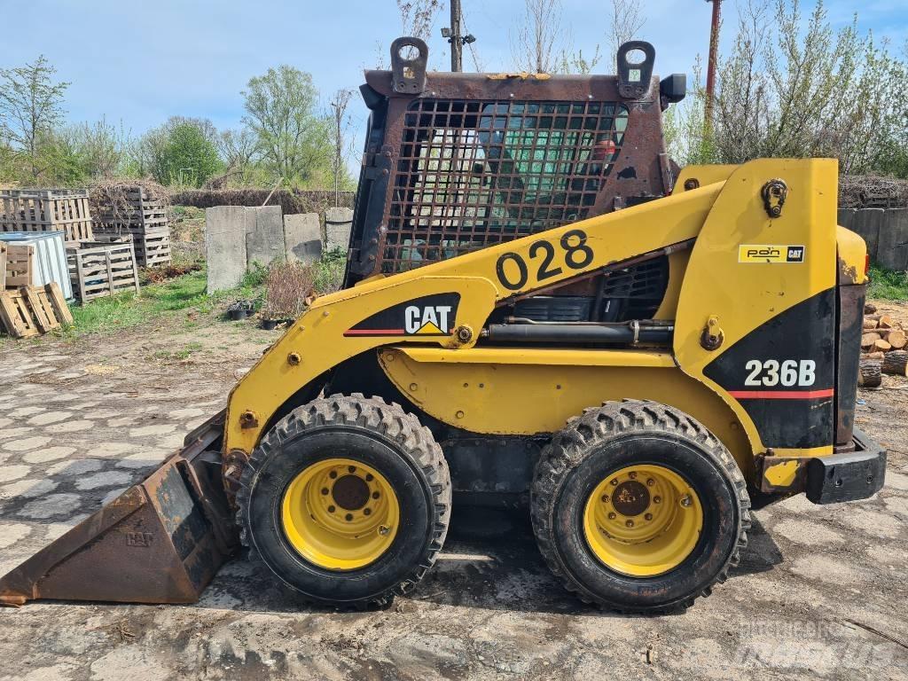 CAT 236 B Mini yükleyiciler