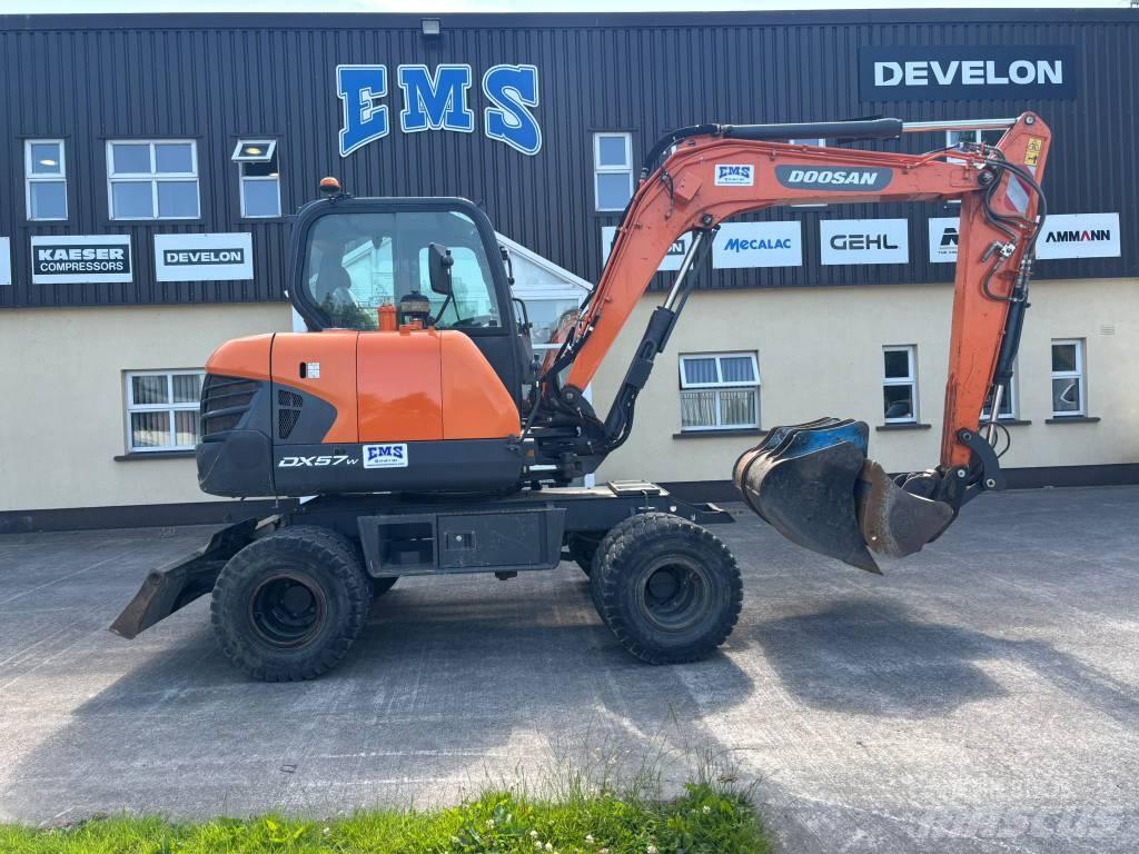Doosan DX 57 W-5 Lastik tekerli ekskavatörler